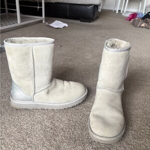 UGG Women's Classic Short Boots in grey and silver metallic size 8